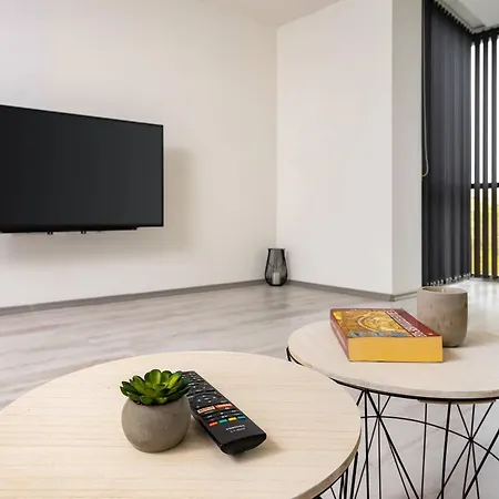 Daire Elegant 1bd Parkside With Terrace By Flat Manаger *